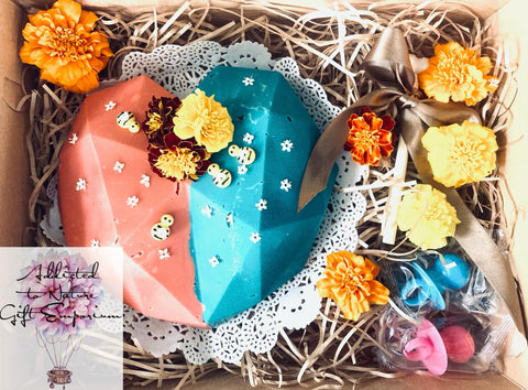 Gender Reveal Chocolate Smash Heart